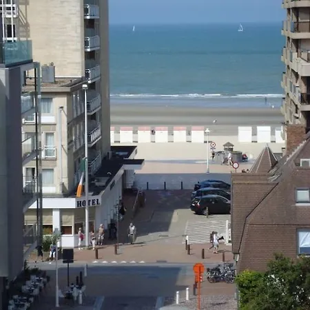 Residentie Gaudi Apartman Nieuwpoort